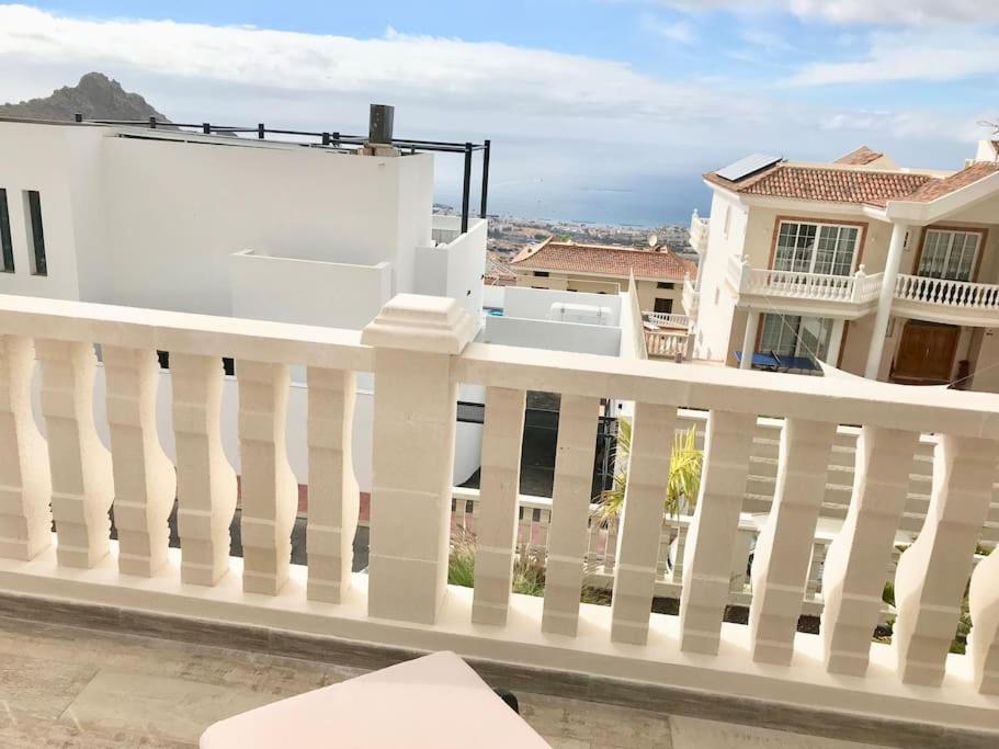 Villa Vista Bella Costa Adeje In Ruhiger Villengegend Mit Meerblick Exterior photo